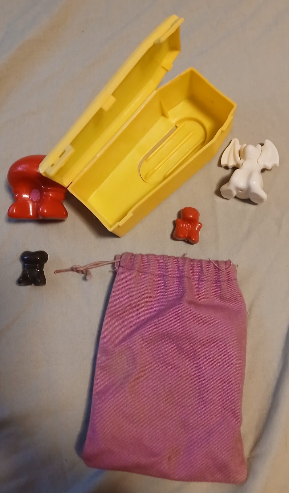 ORIGINAL 1996 Gogos Crazy Bones Lot 2 oversized 2 regular 2 carry cases LOOK