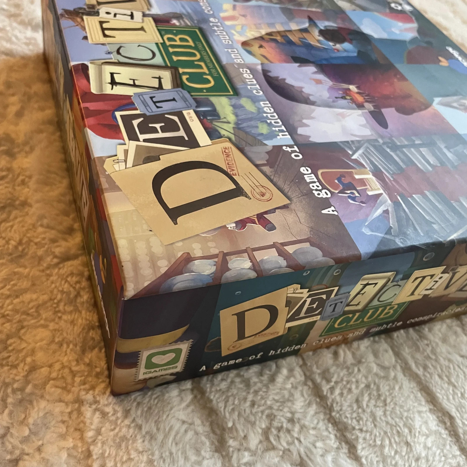 Detective Club Board Game by Blue Orange 2019 – 4 to 8 Players – Easy To Learn