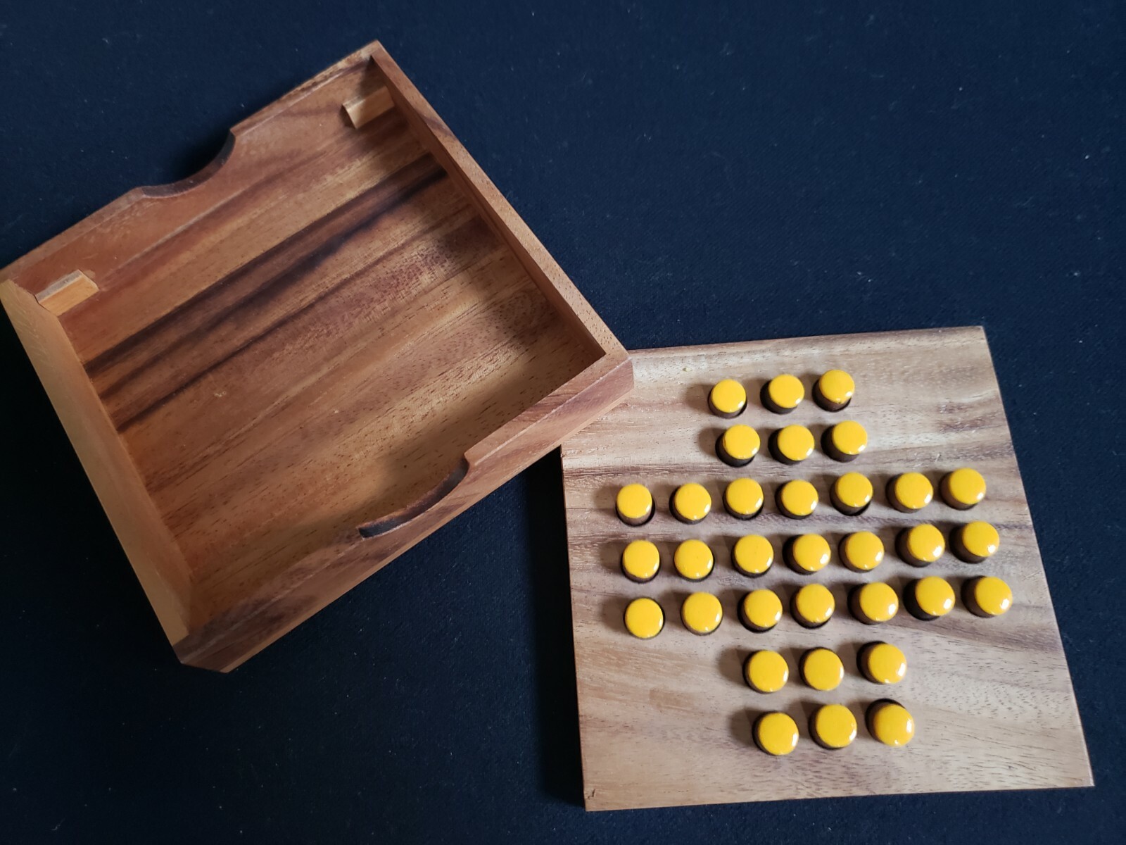Solitaire Puzzle, Large, made from Monkey Pod Wood from Thailand