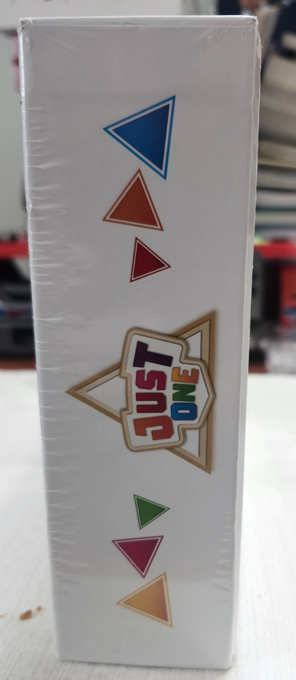 Just One Party Board Game New Sealed Family Cooperative Word Guessing Game 3-7