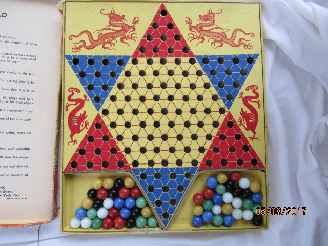 VTG Chinko Checko Marblo Berry Pink Inc Chinese Checkers Game Glass Marbles