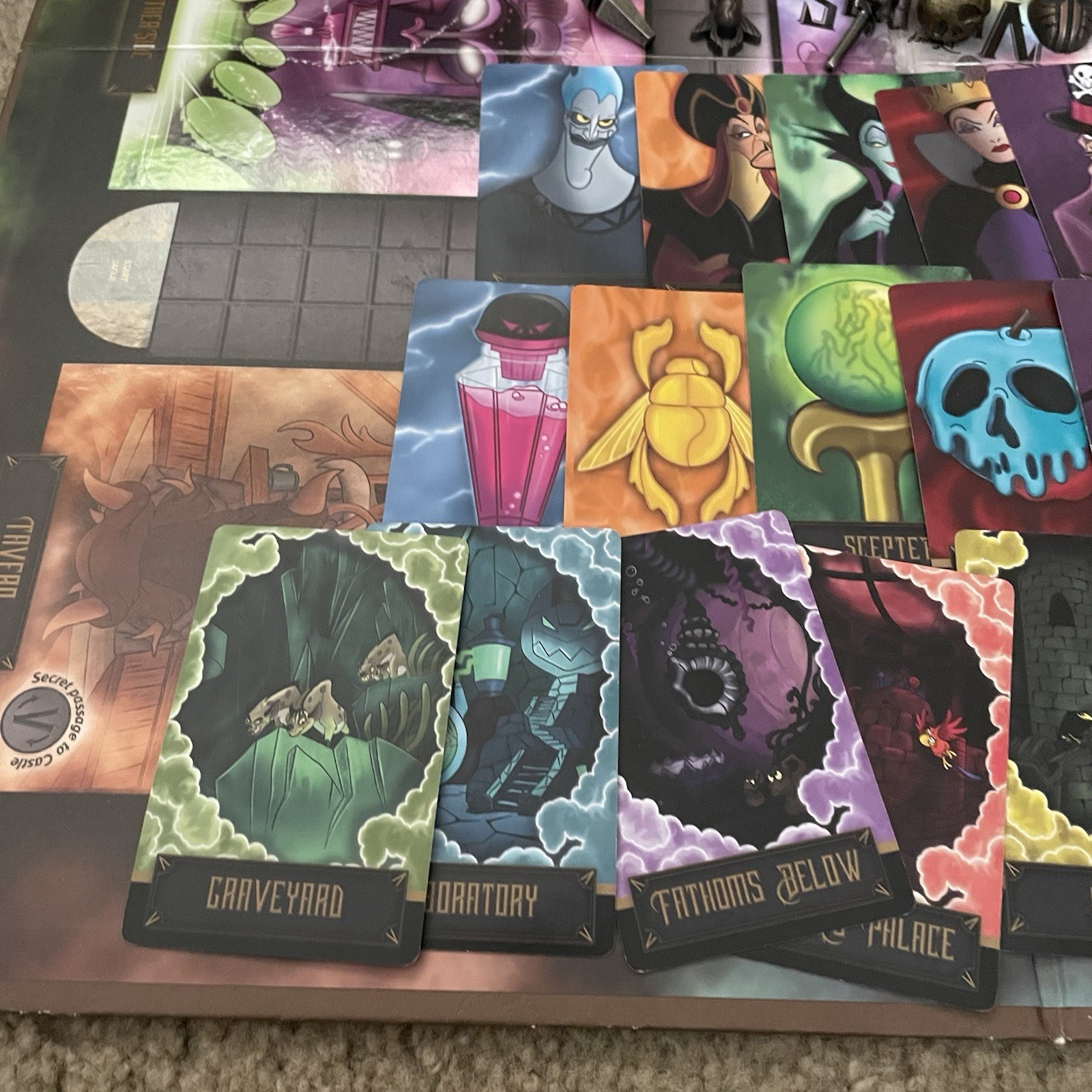 Disney Parks Edition Clue Villains Board Game Hasbro Exclusive COMPLETE