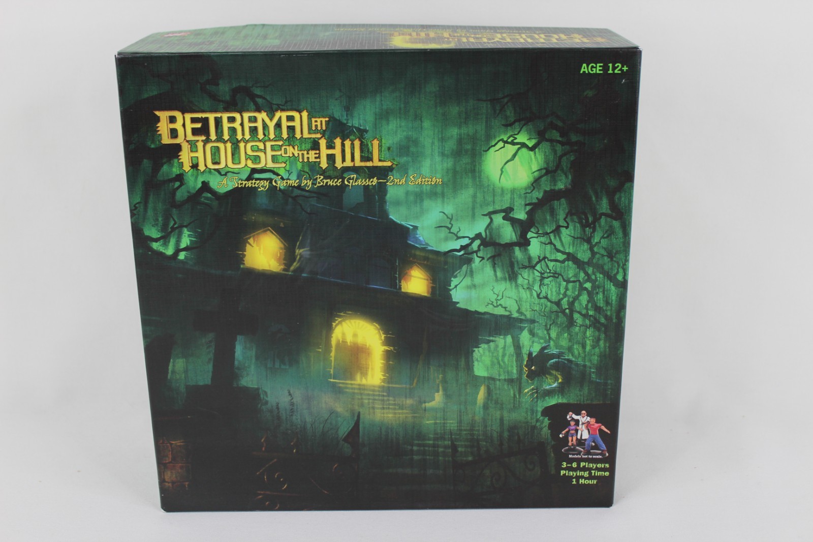 Betrayal at House on the Hill 2nd Edition Horror Board Game * Missing 3-Pieces