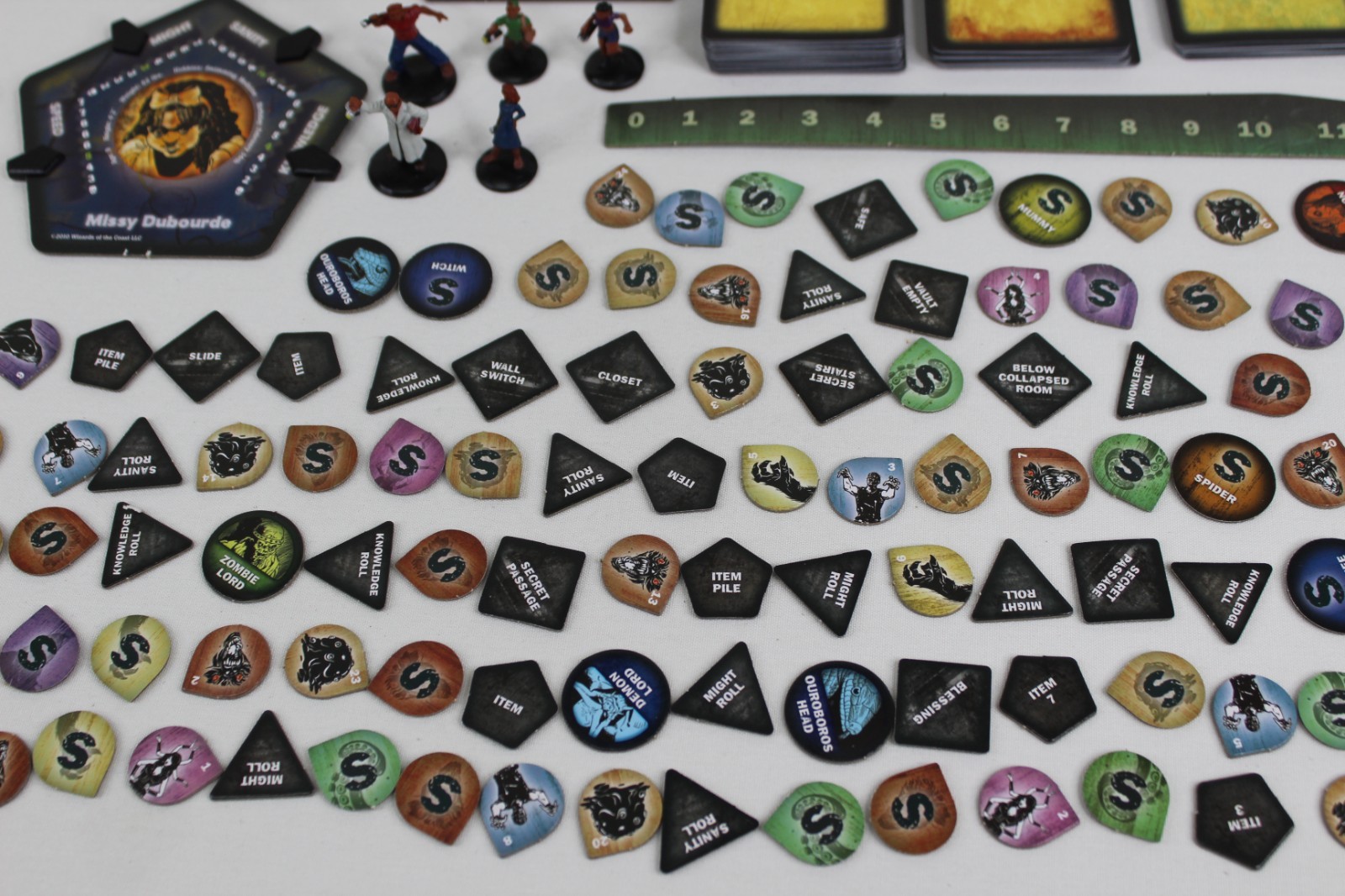 Betrayal at House on the Hill 2nd Edition Horror Board Game * Missing 3-Pieces