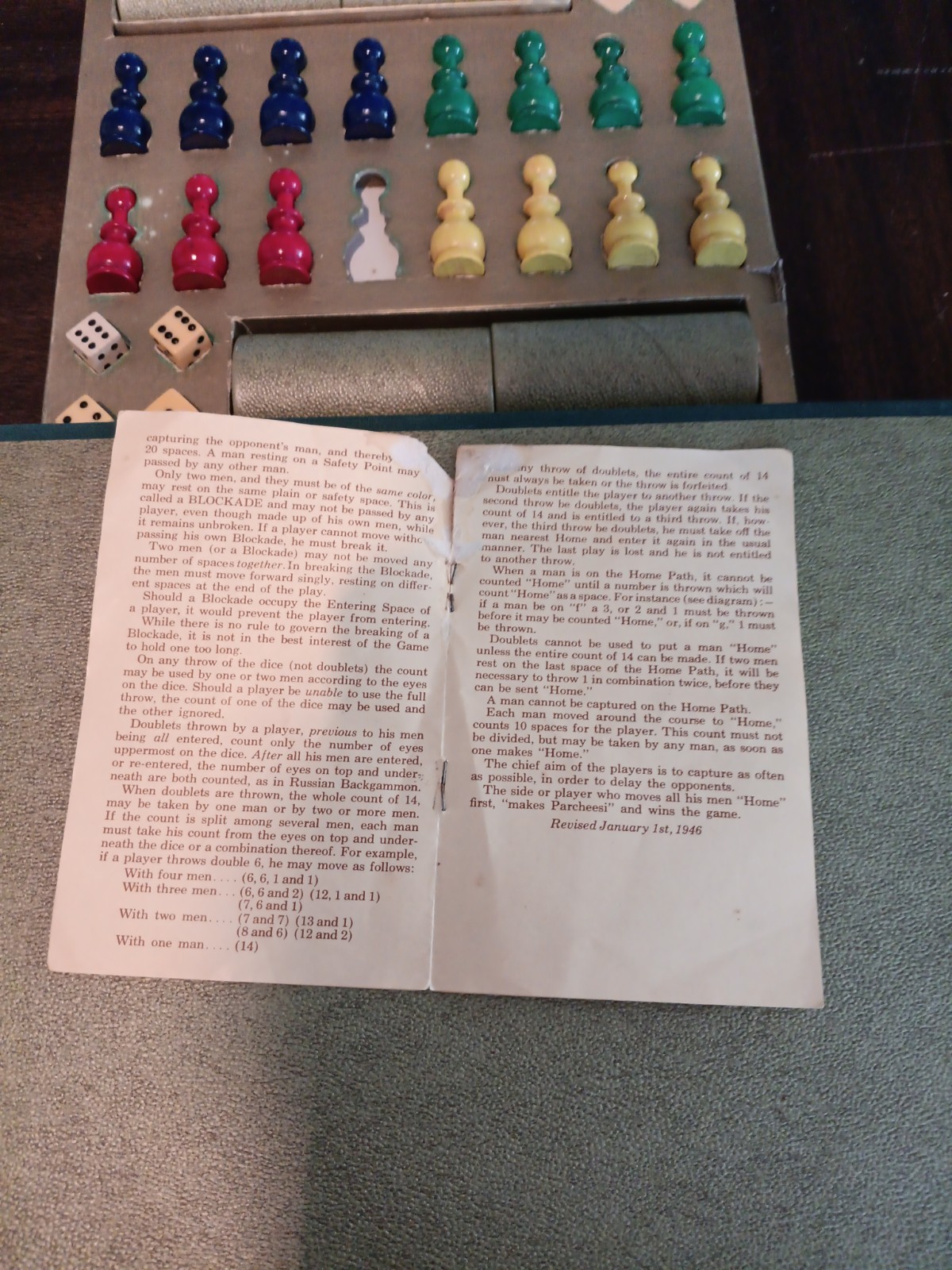 Vintage PARCHEESI Gold Seal Edition Selchow & Righter 59,68 Extras See Descript