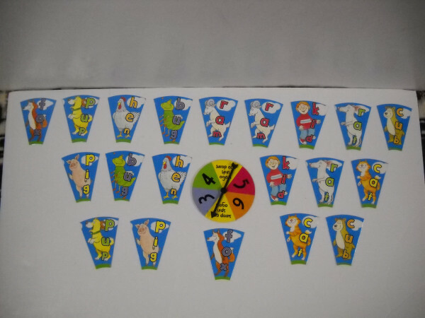 Learning Resources Ring A-Round Mix & Match CVC Word Game Self-Checking New!