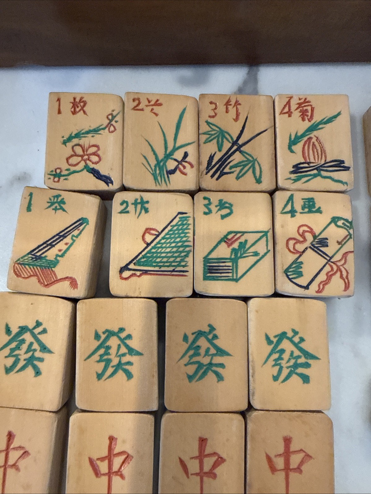 Vintage Chinese Mahjong Set Dragon Carved Wood Box Bamboo 147 Tiles Sticks Dice
