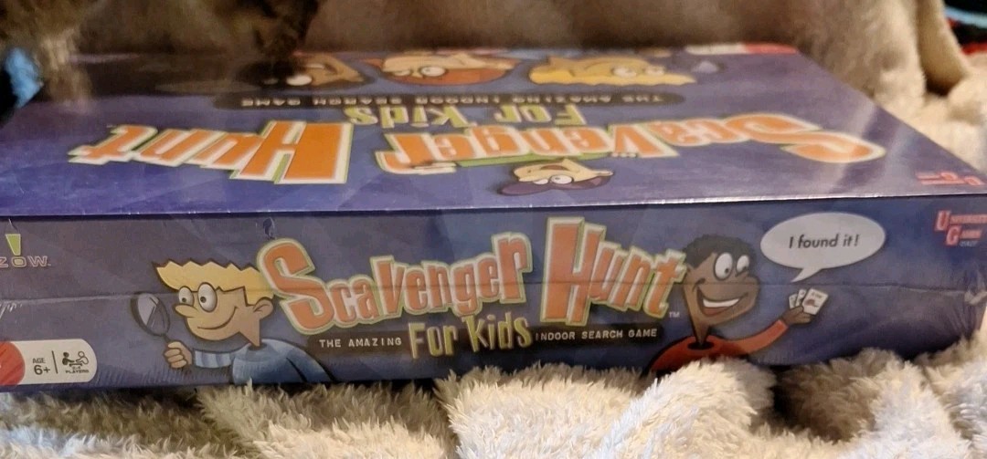 Scavenger Hunt For Kids Board Game – New & Sealed – Amazing Indoor Search Game