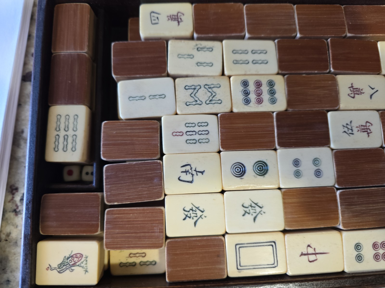 Vintage Chinese Mahjong Set with Wooded Case