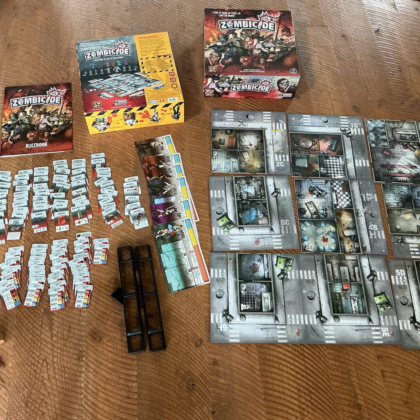 CMON Guillotine Games 2017 Zombicide Base Game New 1st Ed. Complete