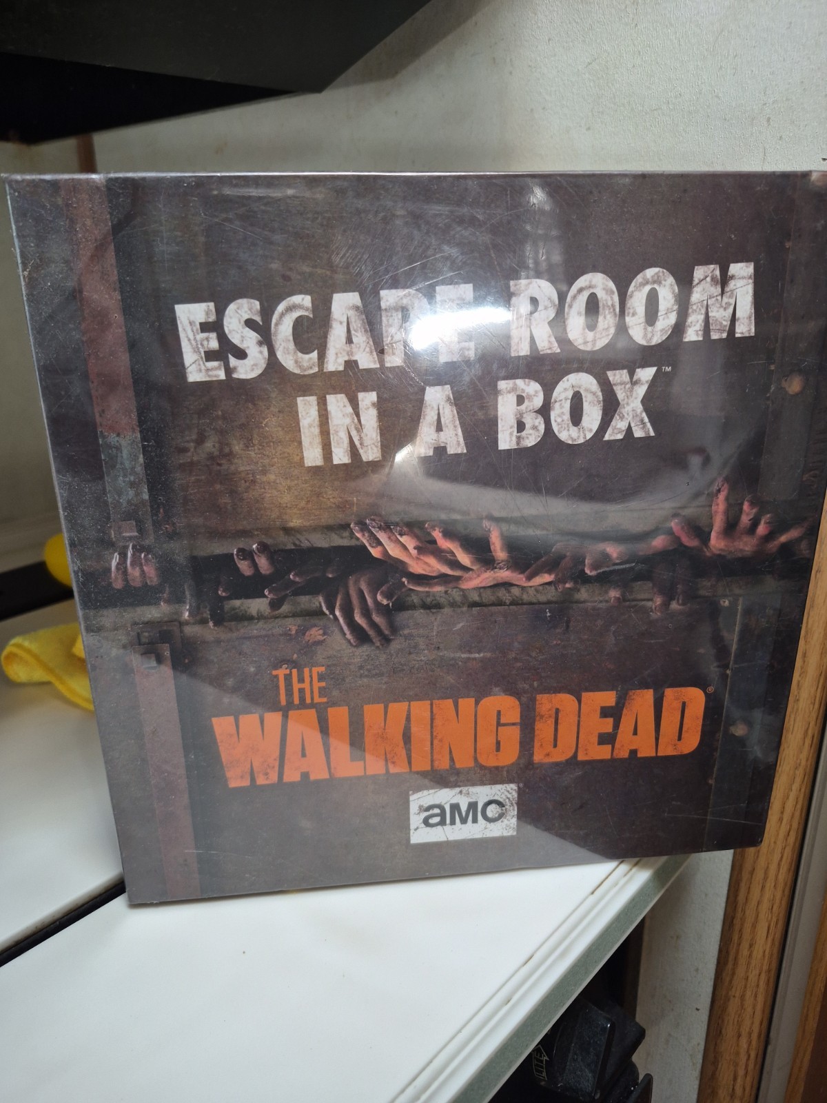 AMC’s The Walking Dead: ESCAPE ROOM IN A BOX: Factory Sealed New!