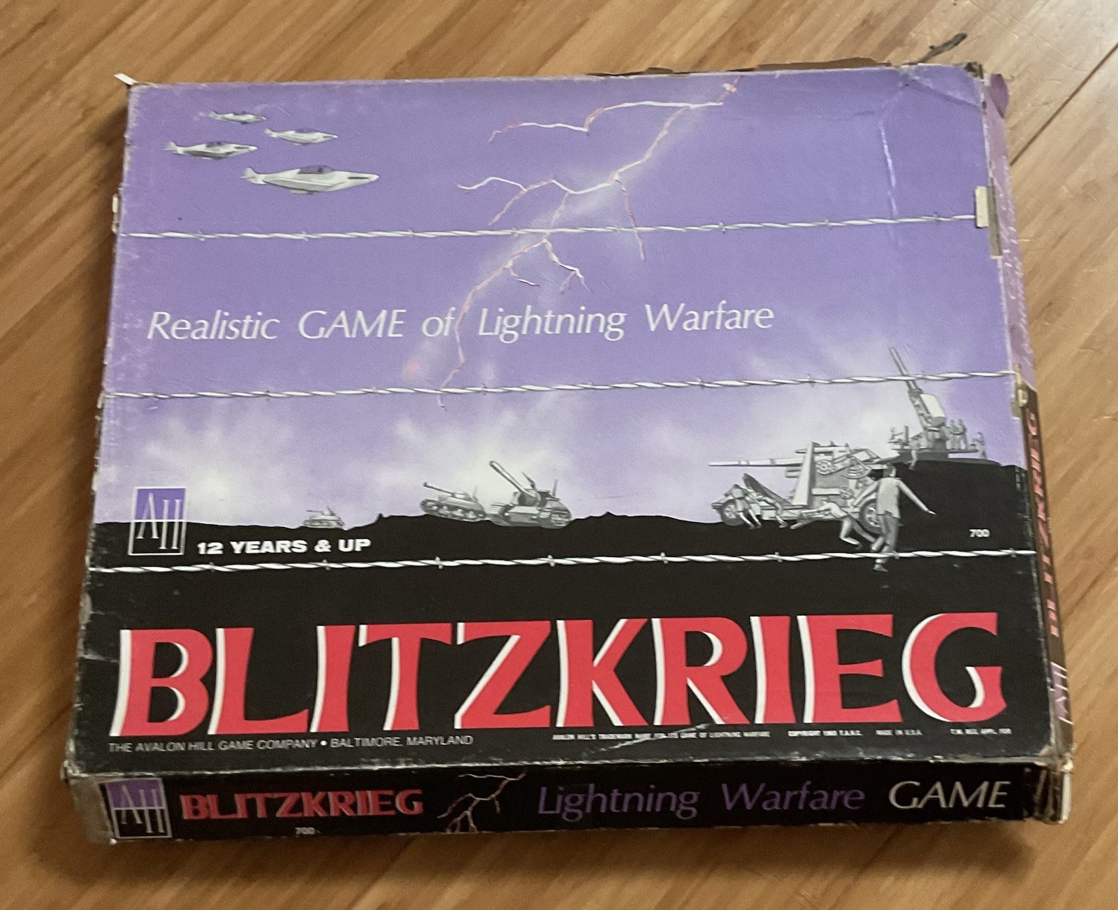 Lot 4 VTG Avalon Hill Games: Blitzkreig, Battle of Bulge, Tactics II, War at Sea