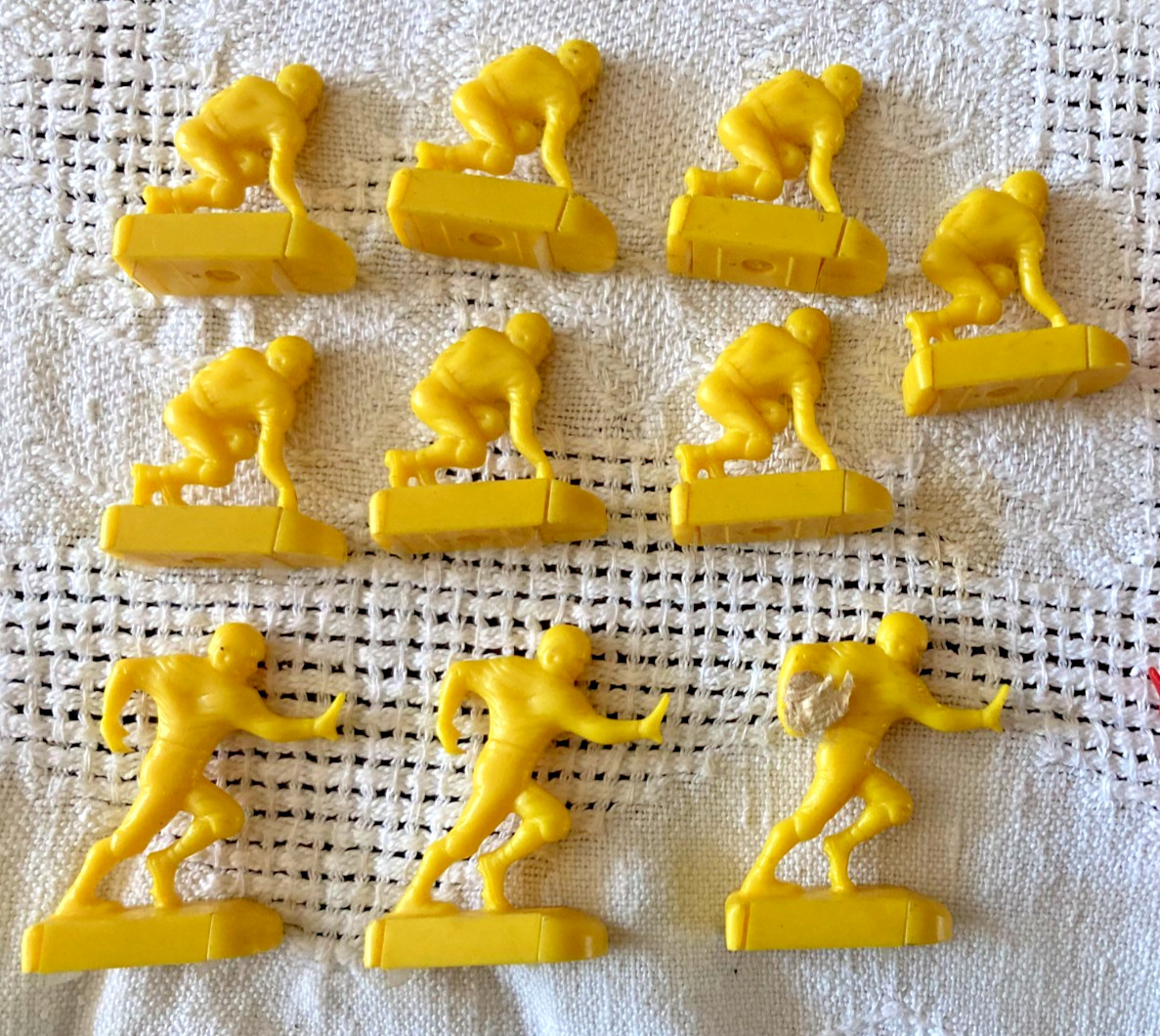 Vintage 1950s Tudor Tru-Action Electric Football Player Figures & Goalposts