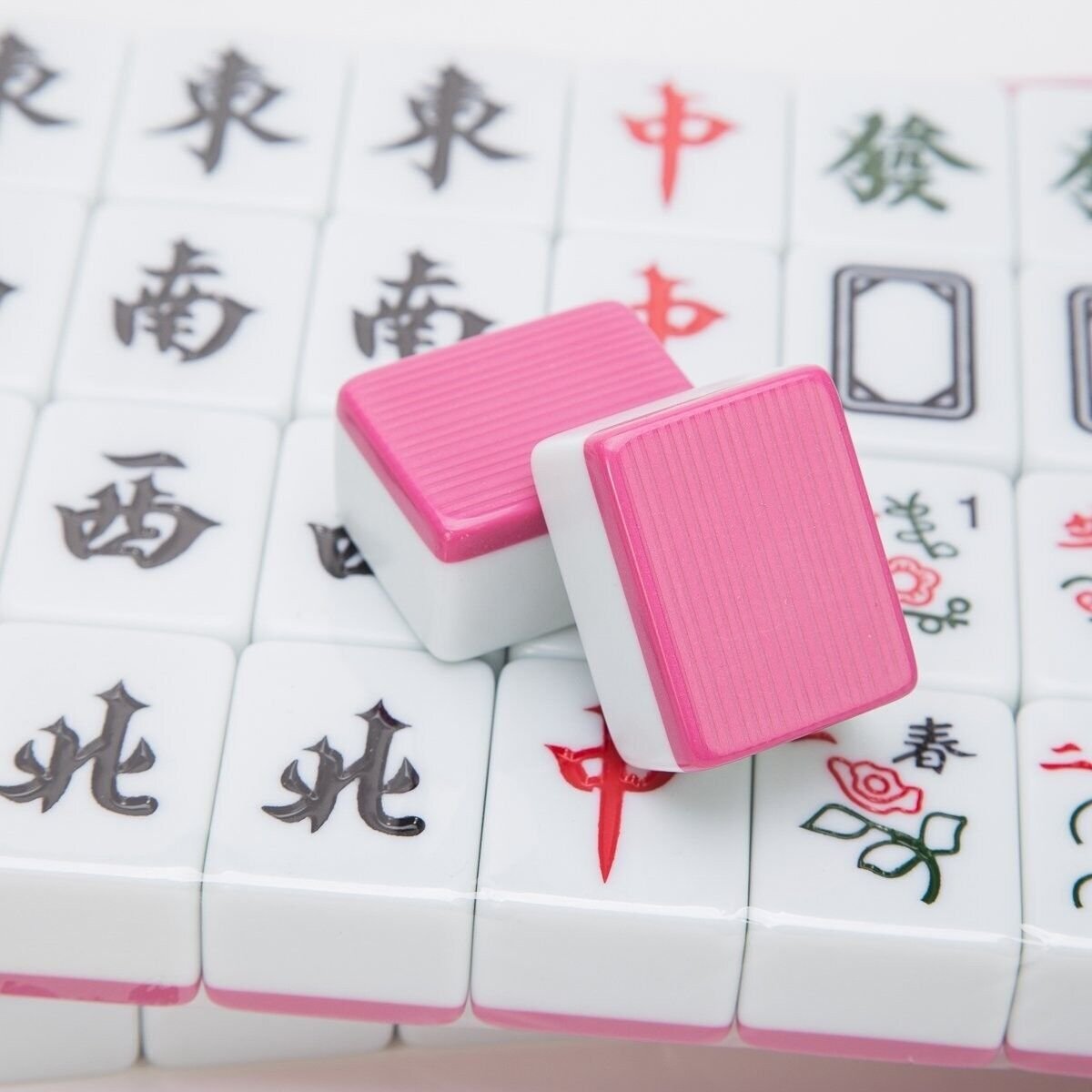 Traditional Chinese Mahjong Game Set 144 + 2 Spares Pink