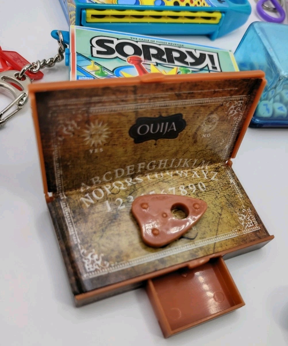 Mini Keychain Lot 7 Games Ouija Boggle Sorry! Connect 4 Bop It Magnet Poetry Uno