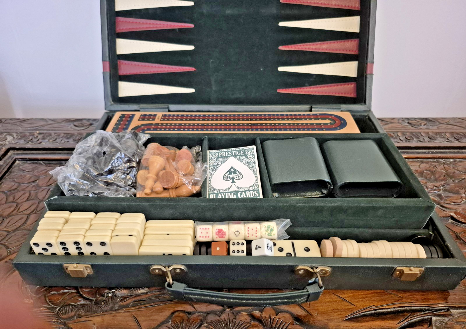Deluxe Genuine Green Leather Case Backgammon Chips Chess Set Cribbage Poker Rare