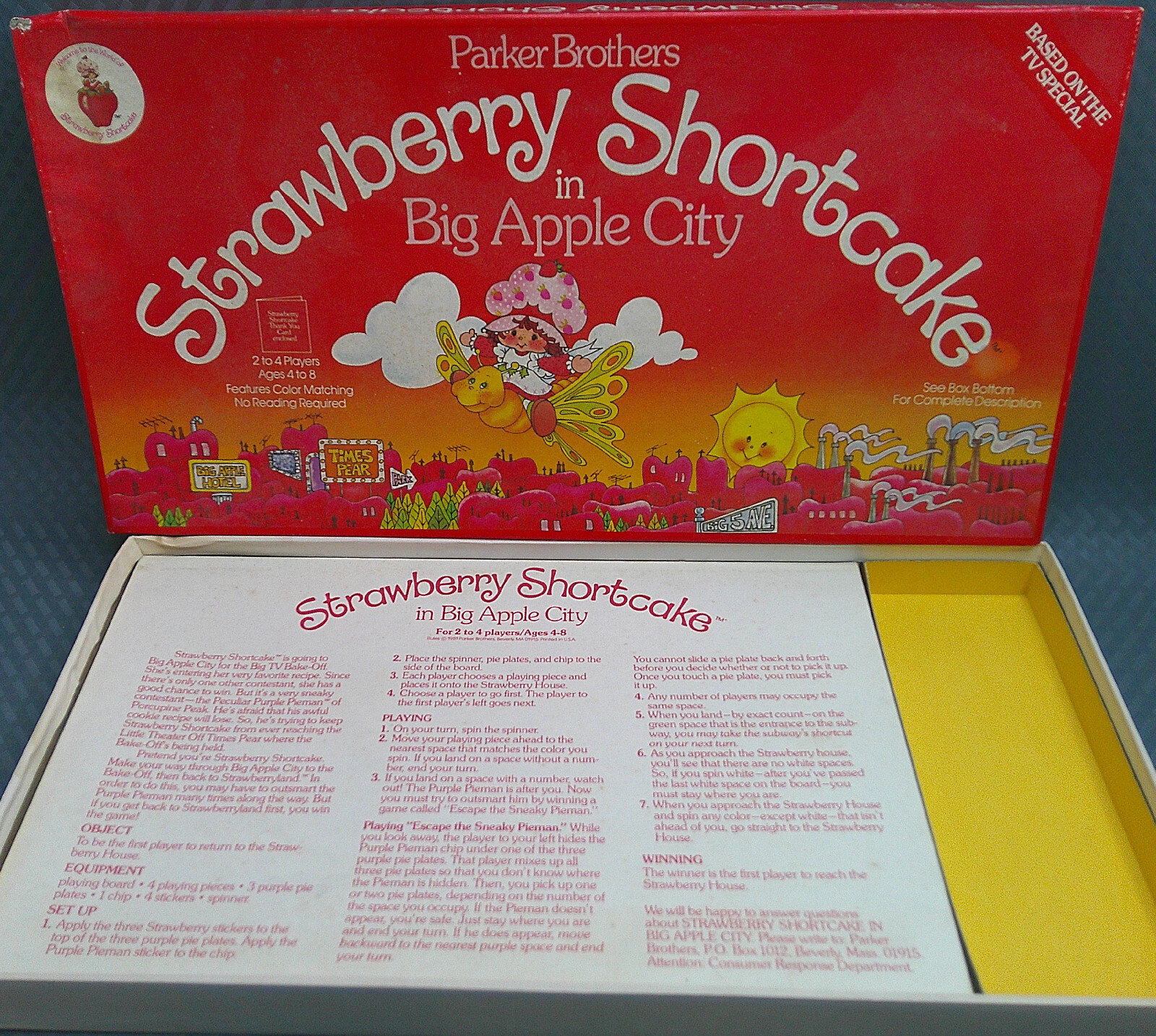 Vintage 1981 Parker Brothers Strawberry Shortcake in Big Apple City Board Game