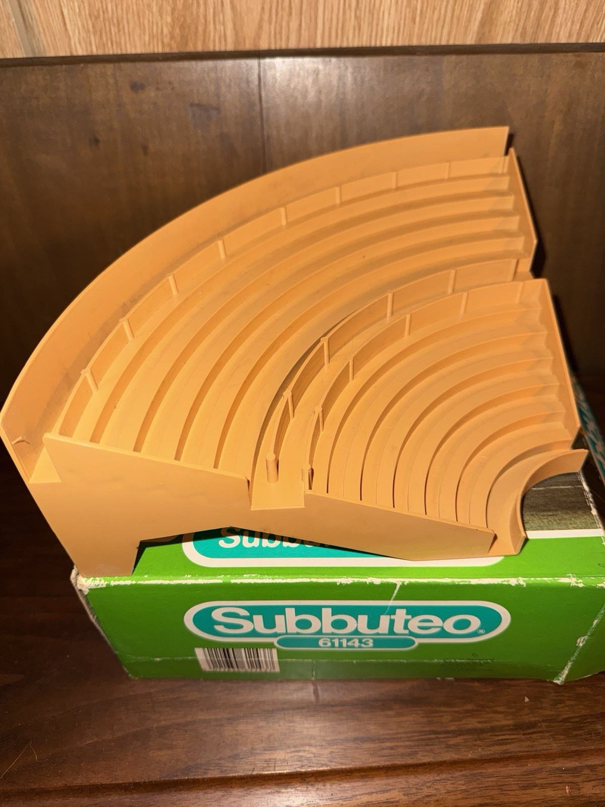 Subbuteo C143 Stadium Terracing Corner Unit Brown