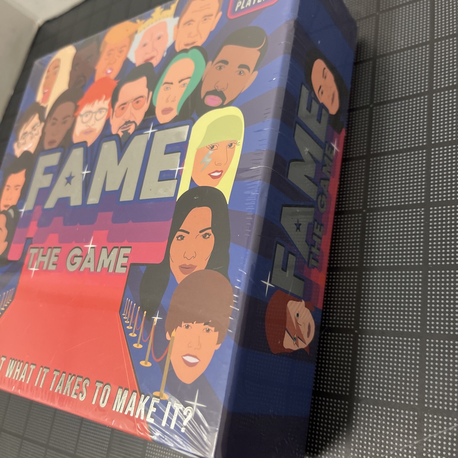 Fame The Game Family game 2-6 Players party BRAND NEW SEALED GAME