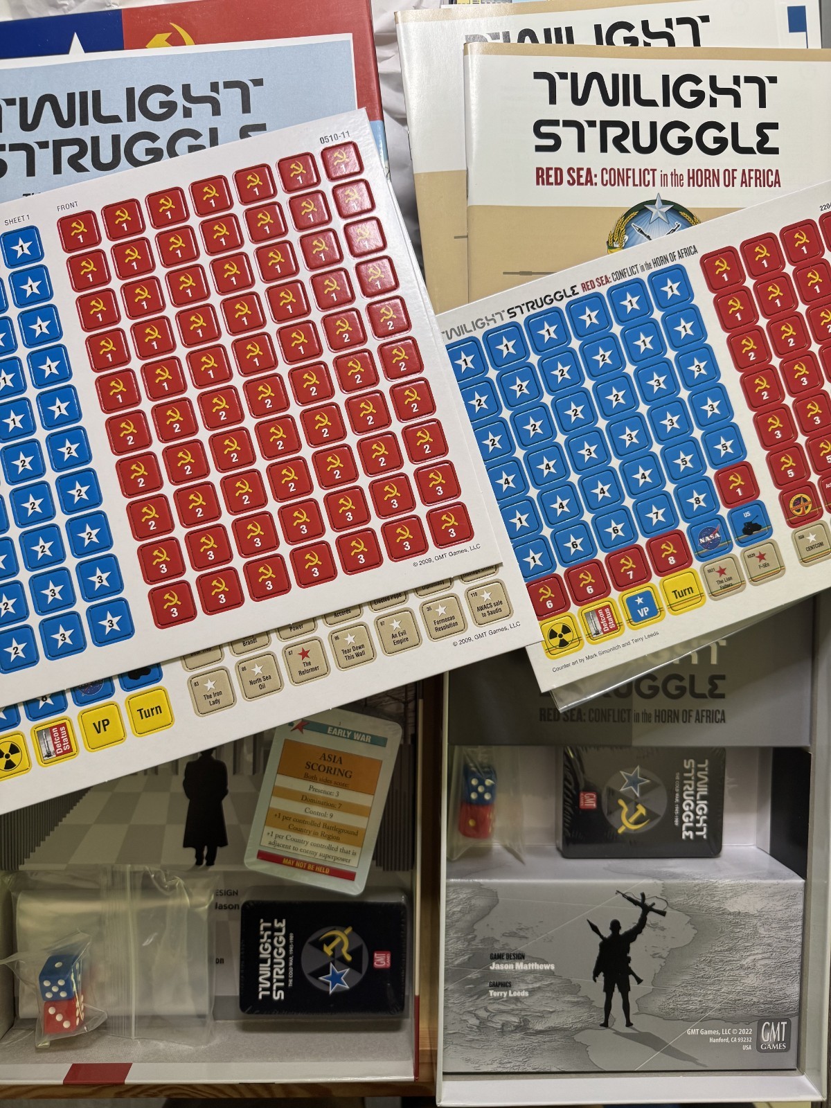 Bundle: Twilight Struggle (Deluxe Ed) MINT + Horn of Africa Exp! MINT unpunched