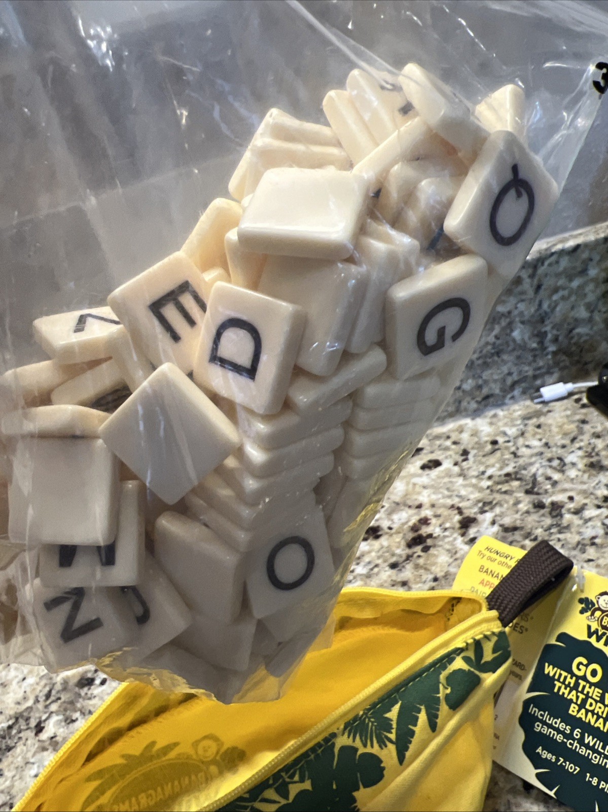 2014 Bananagrams Wild Tiles Fun Word Game Family Night Yellow Banana Case Monkey