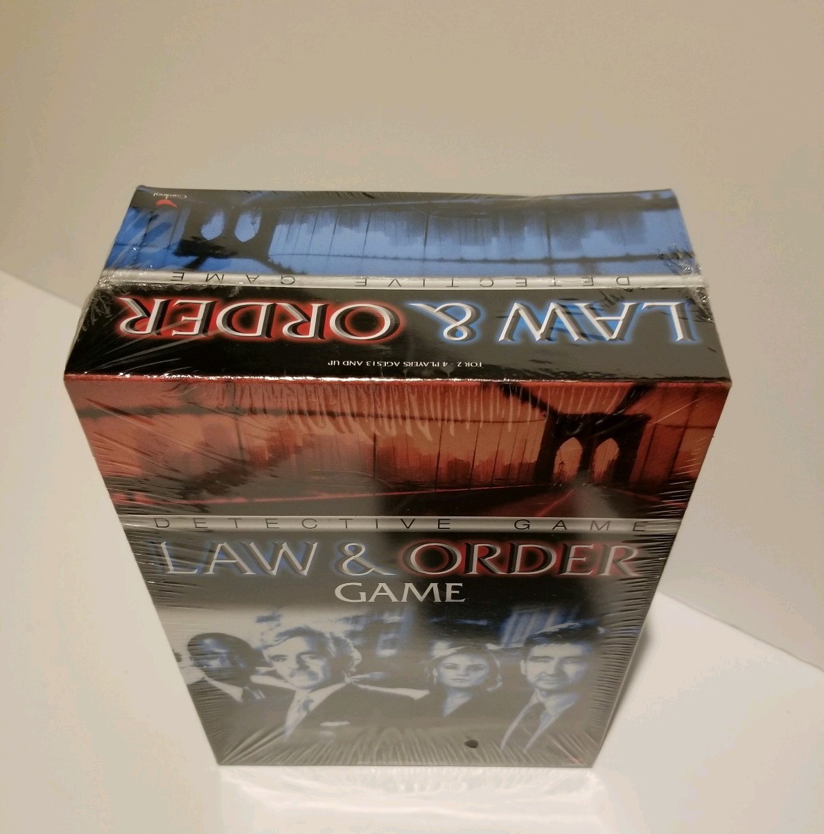 Law & Order Detective Game plastic has slight tear 2-4 players ages 13+ Board gm