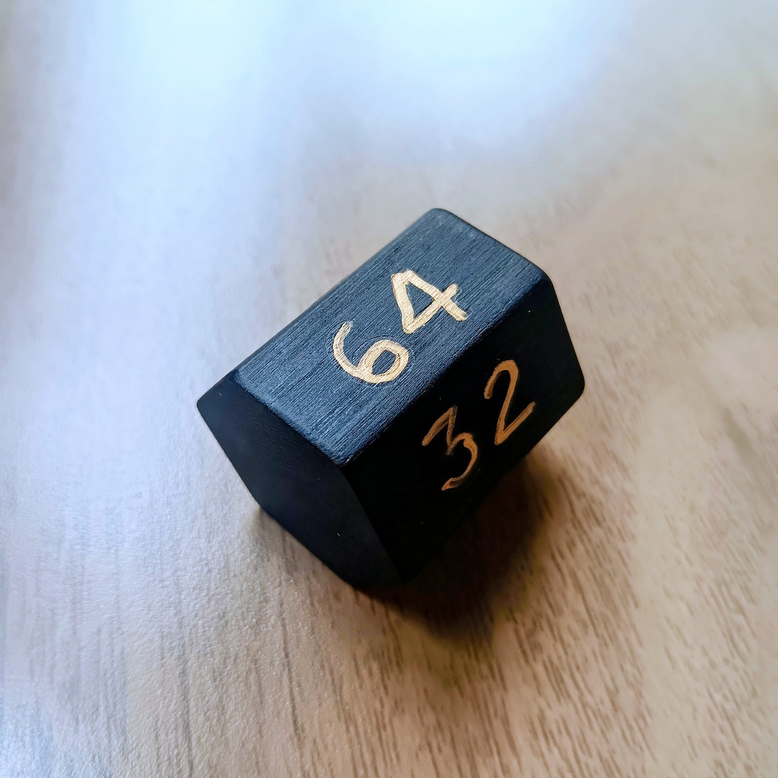 Vintage 1 1/4in Black Wooden Hexagonal Backgammon Doubling Cube, 2-64