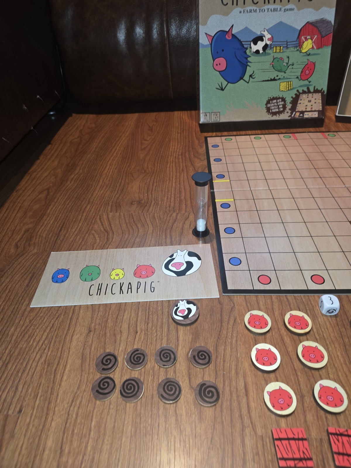 Chickapig Strategic Farm Family Board Game 100% Complete Clean