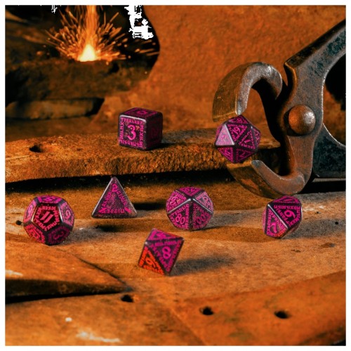 Dice Set – Runic Shimmering – Black/Magenta