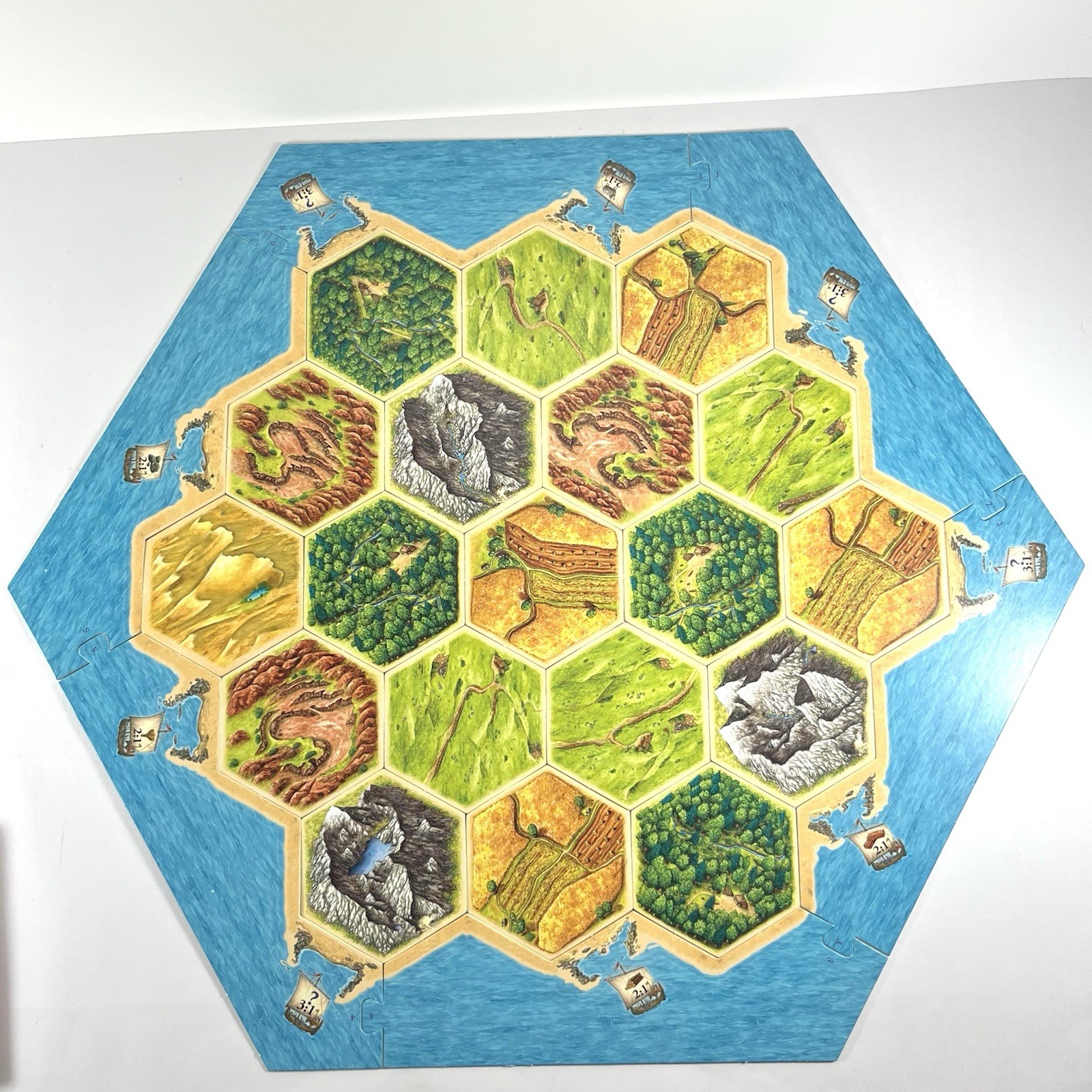 The Settlers of Catan 3061 Boardgame Klaus Teuber Mayfair Games 2007-Compete