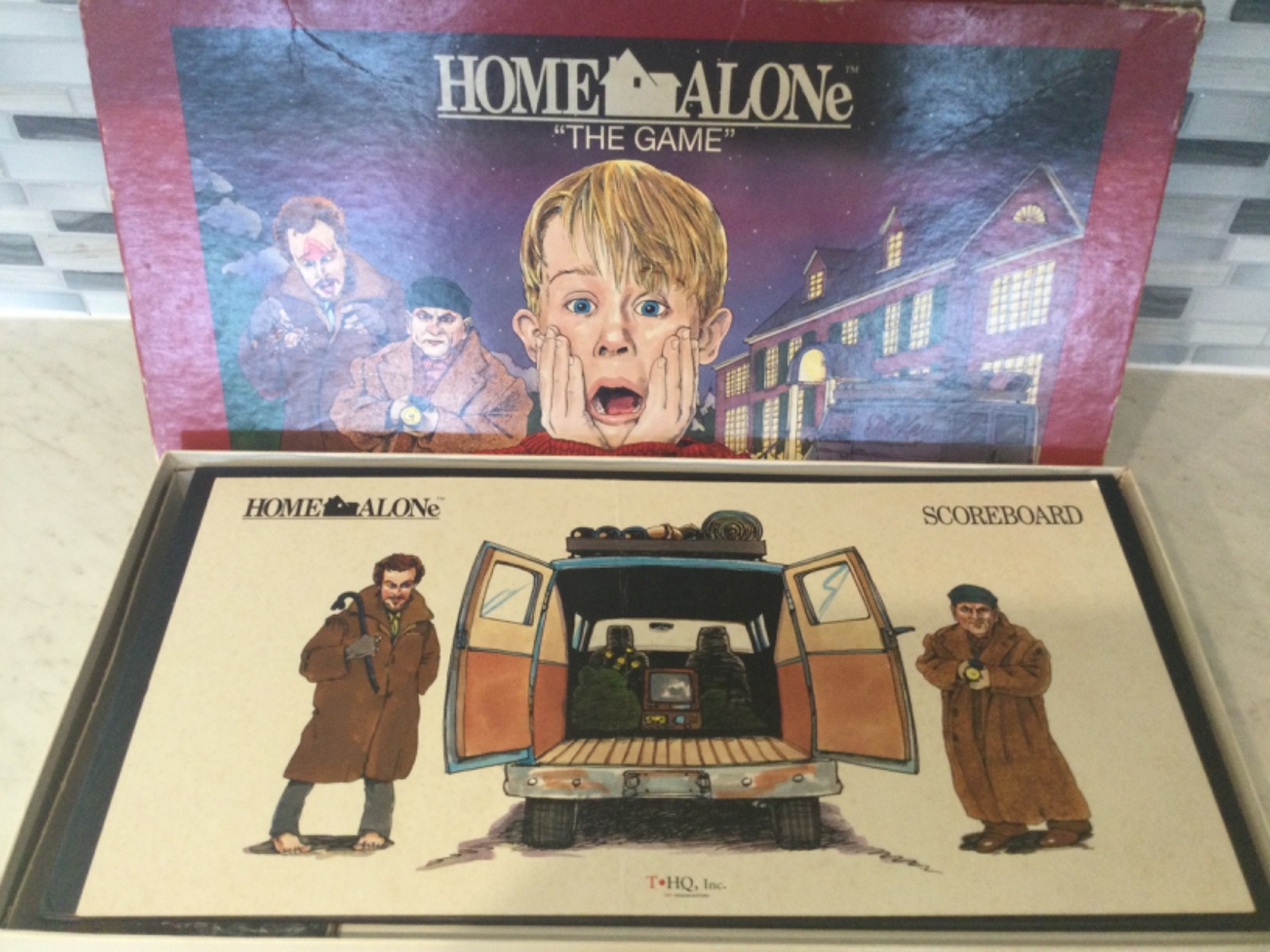 VINTAGE HOME ALONE BOARD GAME 1991 COMPLETE