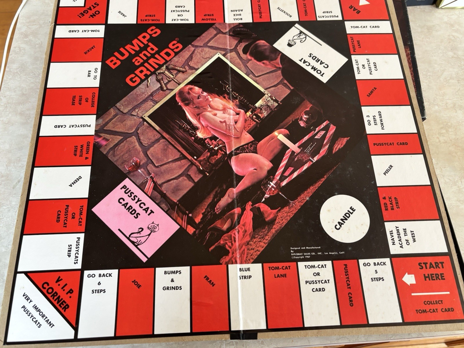 Vintage PLAYBOY 1970 BUMPS and GRINDS Adult Drinking Stripping Board Game