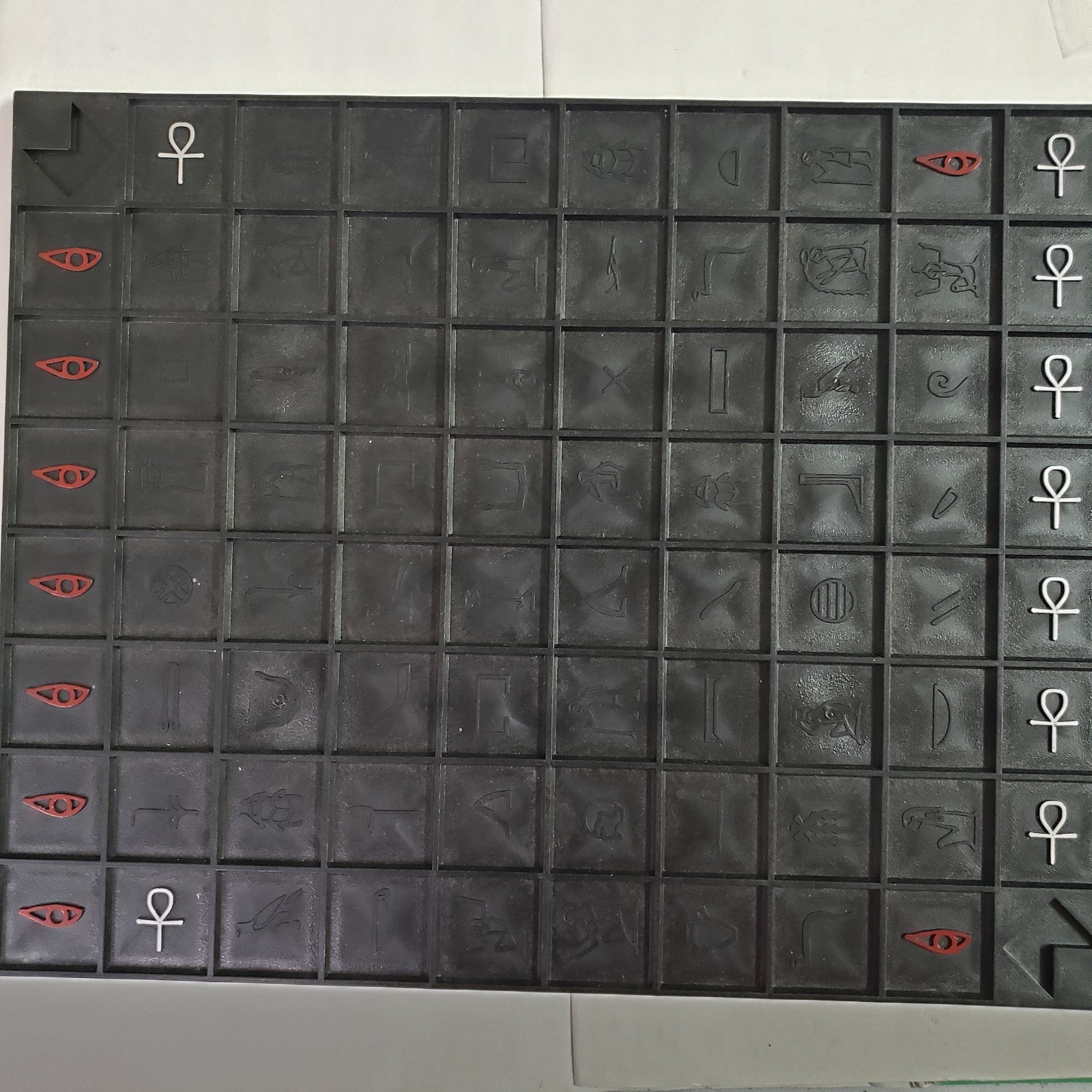 Khet 2.0 Laser Board Game Strategy MensaSelect Toy of the Year 2 Players Age 9+