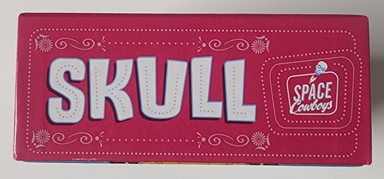 Skull Family Board Game for Ages 10 and up, from Asmodee New W/ Fast Shipping!