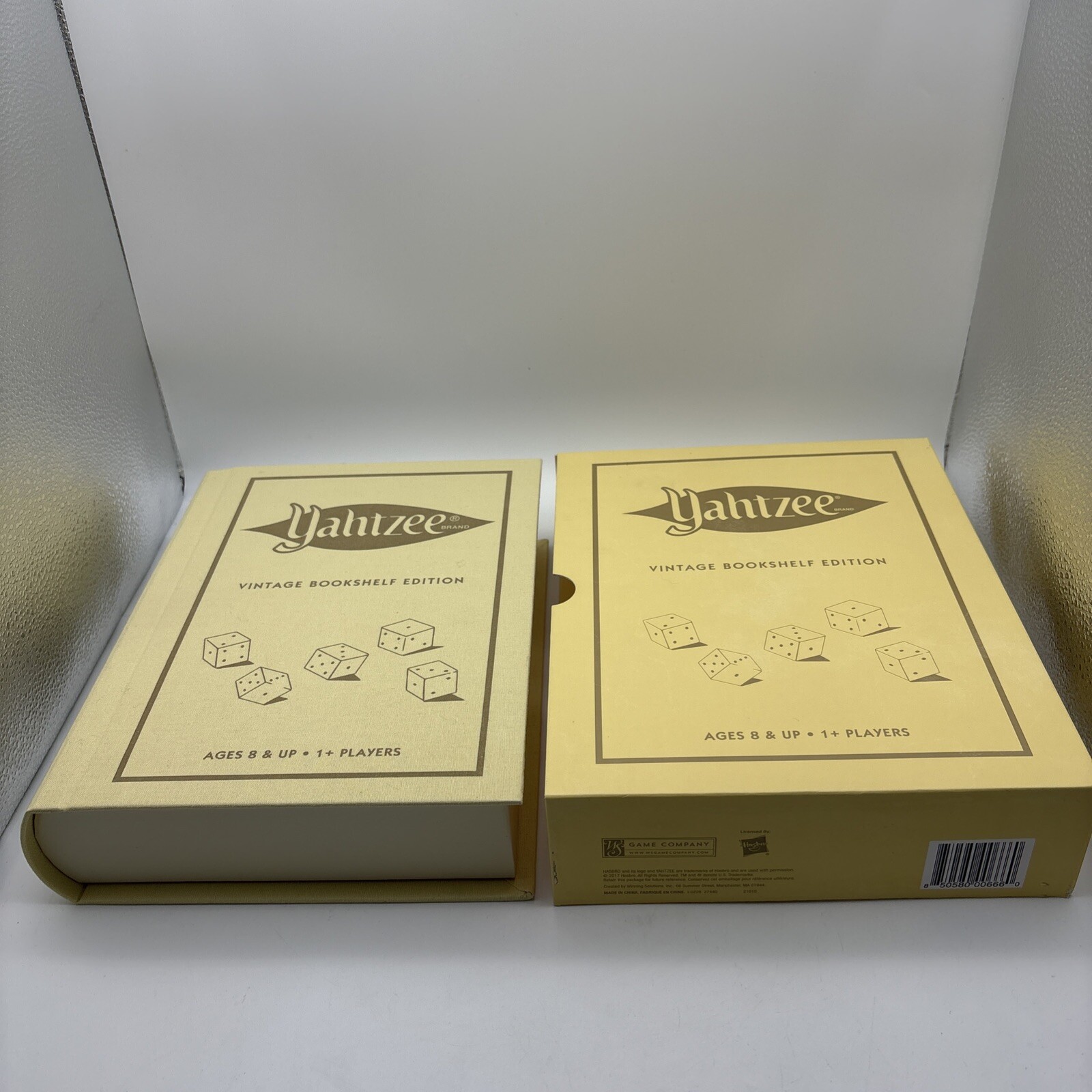 YAHTZEE Vintage Bookshelf Edition Linen Book Board Game Never Used 2017 Hasbro