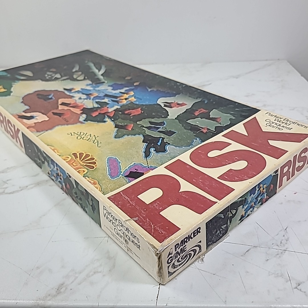 1975 Risk Board Game Parker Brothers Complete With Instruction Manual