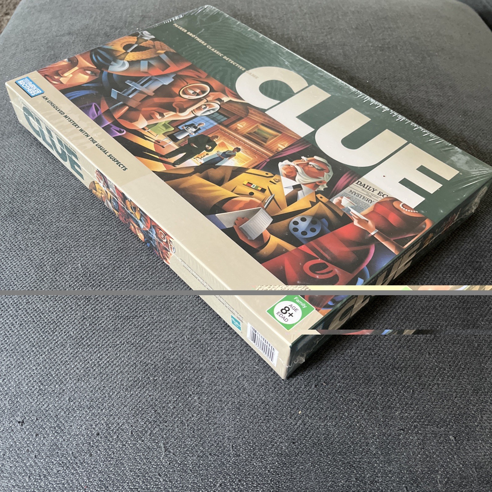 CLUE Parker Brothers Classic Detective New Sealed Game 2005, 8+, Sealed
