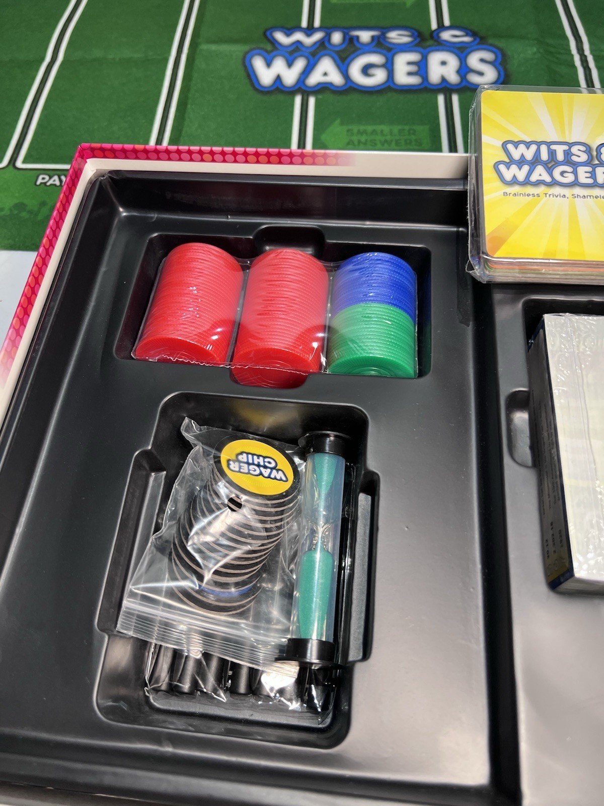 Wits & Wagers Deluxe Edition Family Party Game North Star Games NSG 110 Trivia