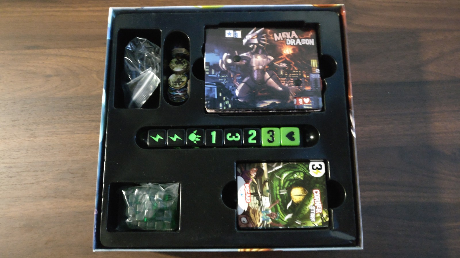 IELLO King of Tokyo Richard Garfield Board Game – Great condition