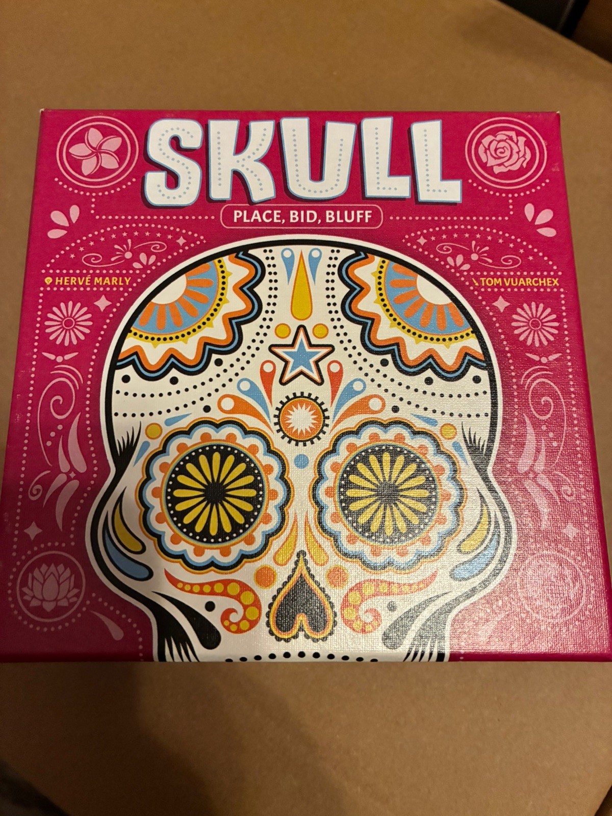 SKULL Bluffing Card Game by Space Cowboys -New/Sealed