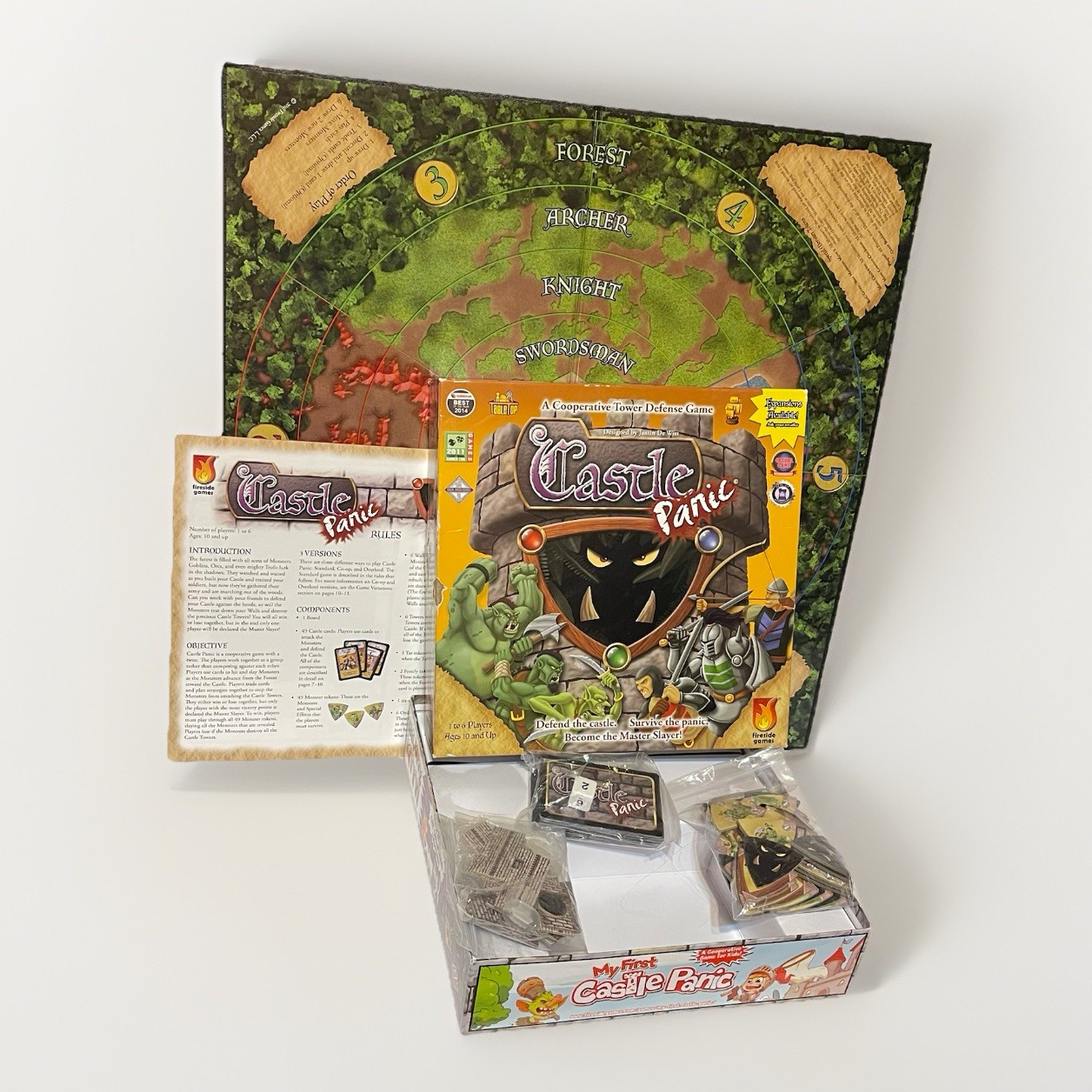 Castle Panic Cooperative Board Game Fireside Games 2011 Complete
