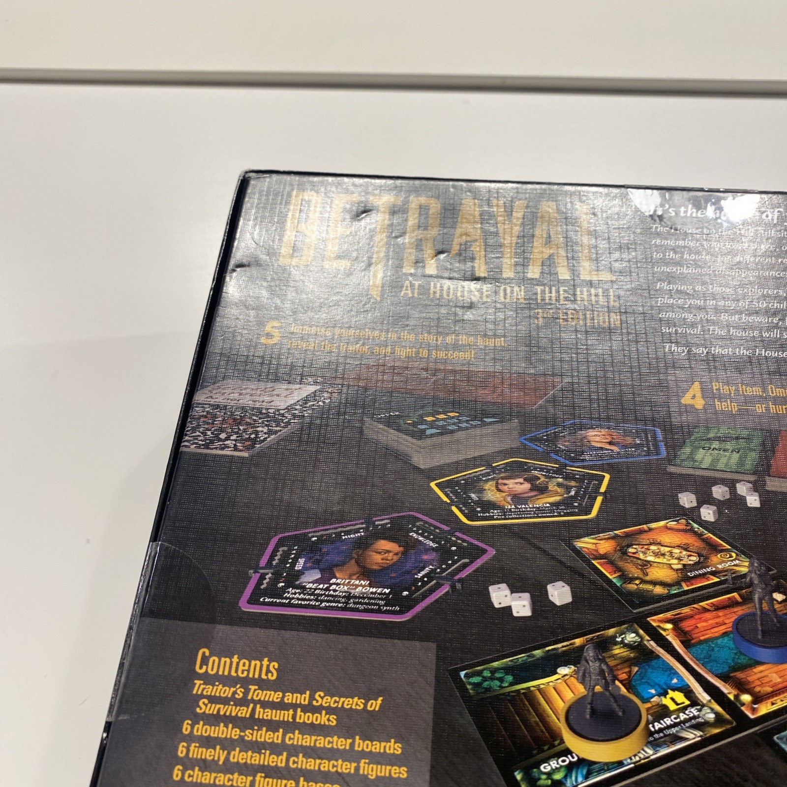 Betrayal at House on the Hill: 3rd Edition (2022) by Avalon Hill – New / Sealed