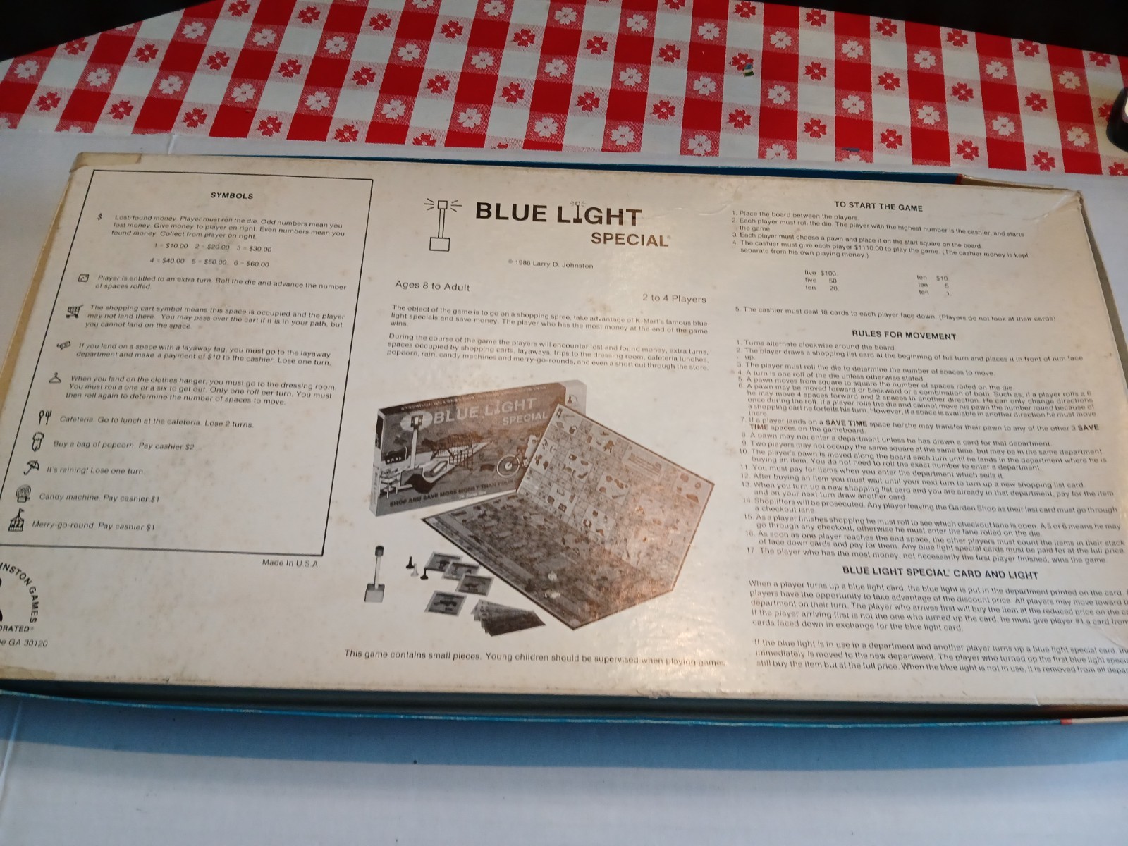 BLUE LIGHT SPECIAL BOARD GAME BY JOHNSTON GAMES 1986.