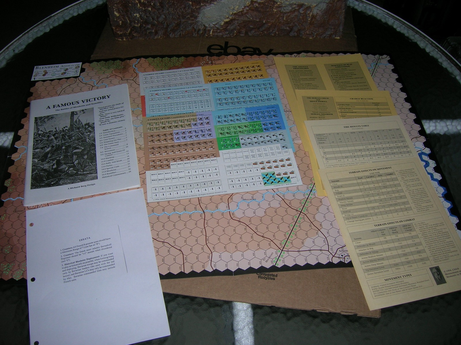 Moments in History MiH War Game Famous Victory, UNPUNCHED BAGGED