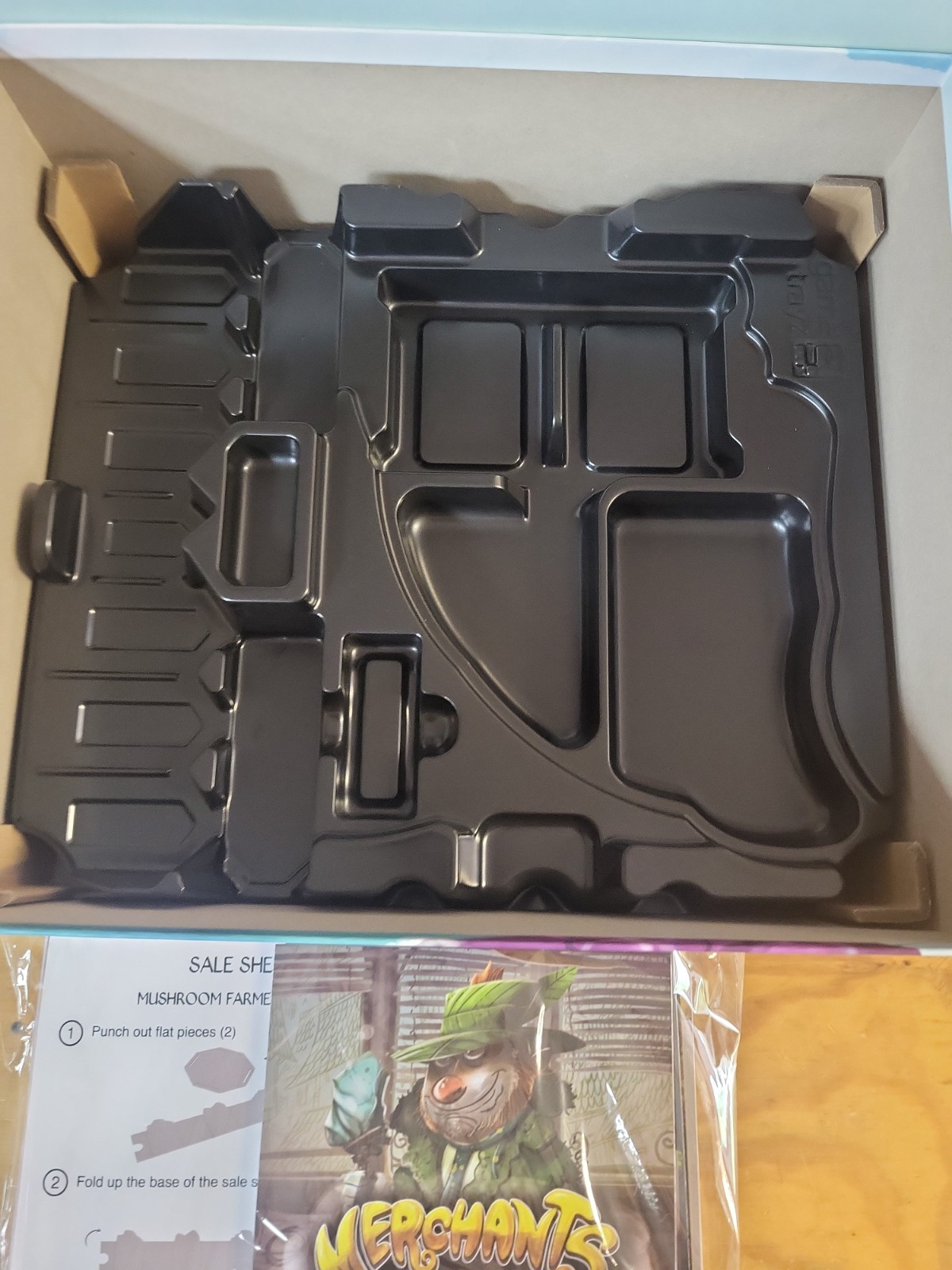 Final Frontier Games Merchants Cove – Master Craft Expansion & Big Storage Box