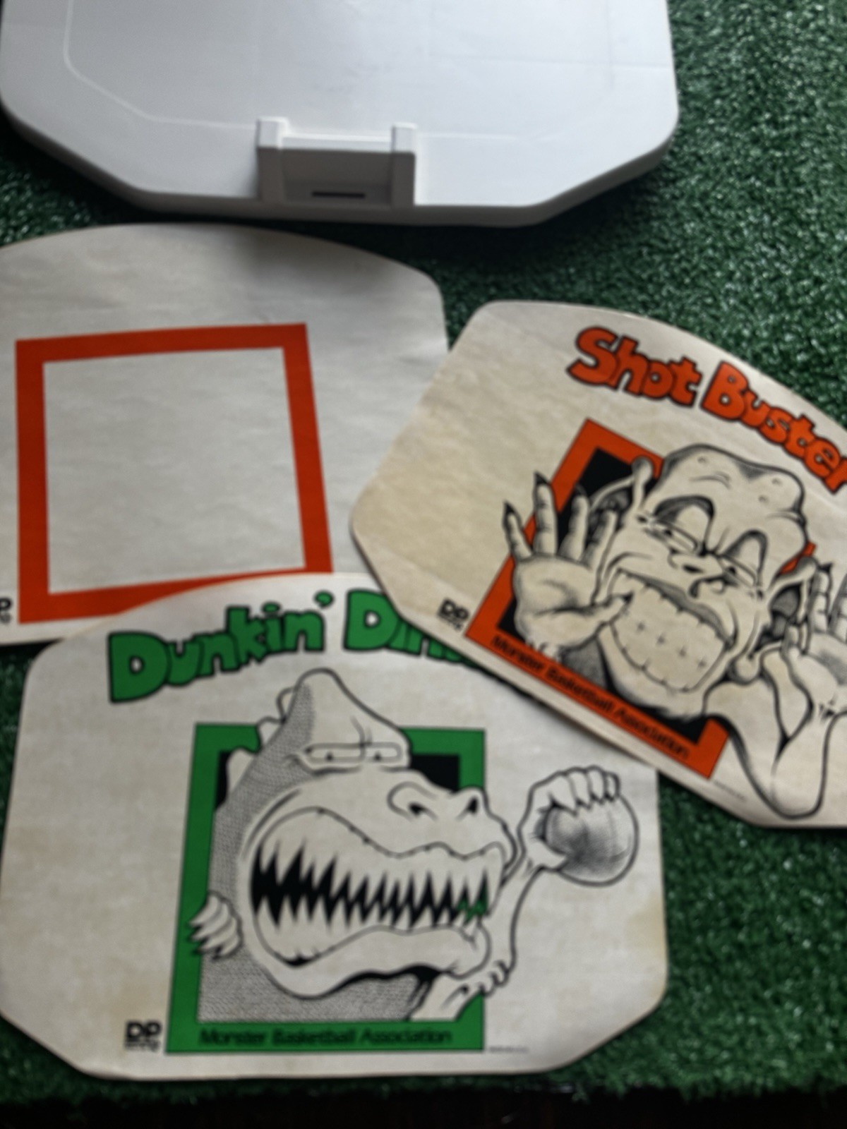 DP Shot Buster 1987 Vintage Mini Indoor Basketball Set ‘Dunkin’ Dinosaur’