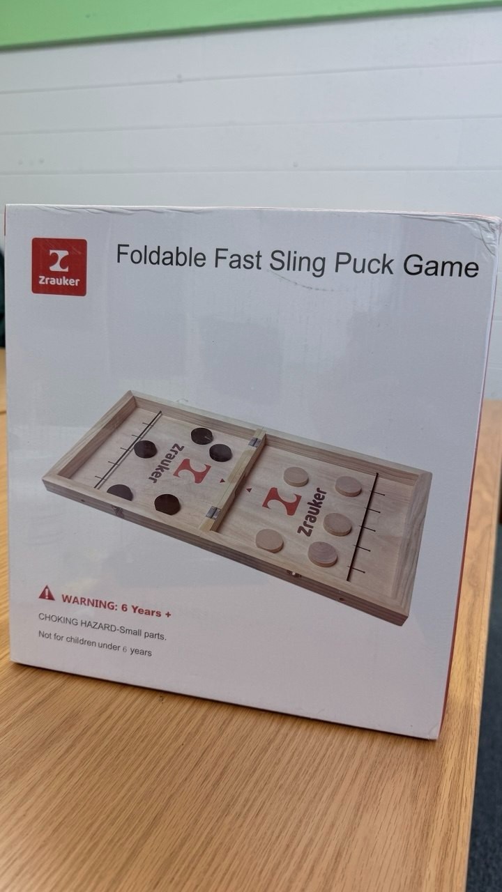 Foldable Wooden Fast Sling Puck & Chess Game. New game with light damage to box