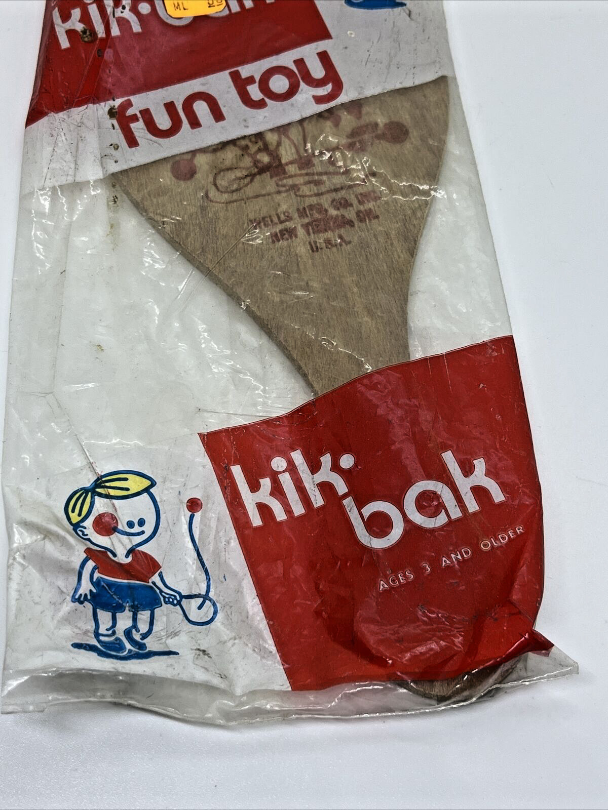 Vintage Kik Bak Wells Mfg Co Wood Paddle Rubber Ball Factory Sealed Fun Toy