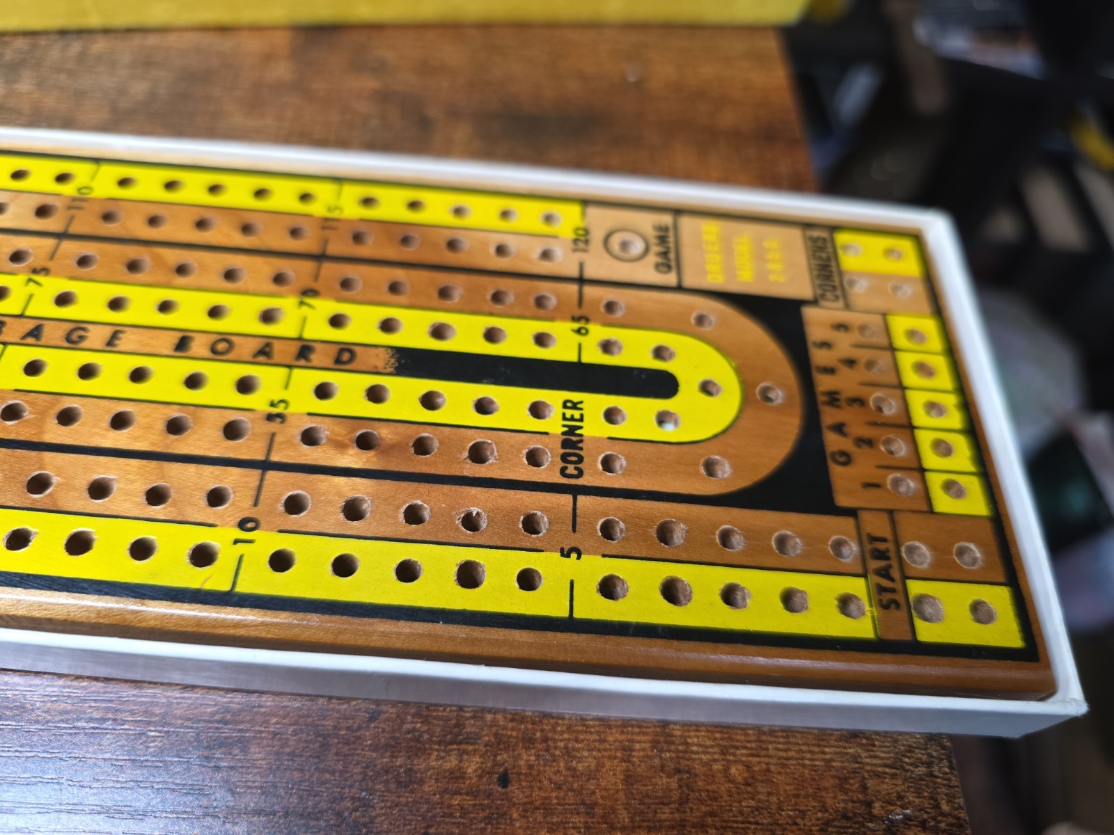 Vtg Drueke’s Cribbage Board Natural Hardwood In Box With 8 Pegs & Instructions
