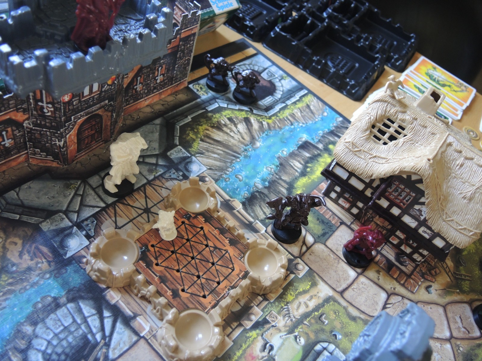 The Black Eye – Village of Horror – Schmidtspiele 100% complete 1992 Unpainted